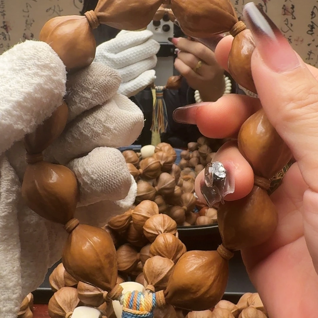 橄榄核手串水晶核