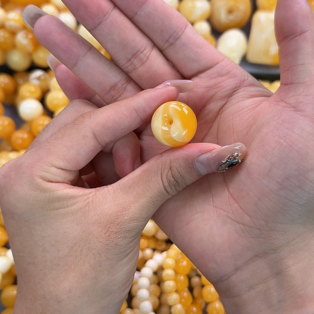 蜜蜡未镶嵌珠宝奇石4.6g