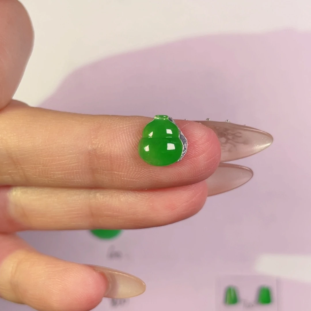 ****鱼翡翠未镶嵌颈饰裸石