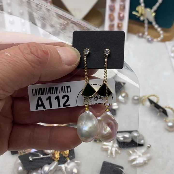 淡水珍珠颈饰合金112