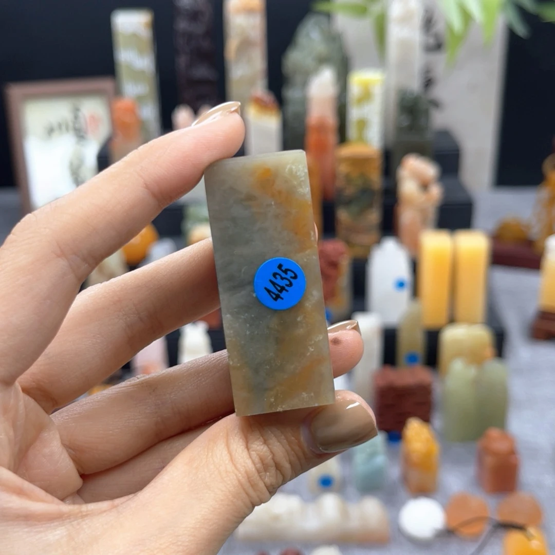 朝***丶寿山石印石4435。