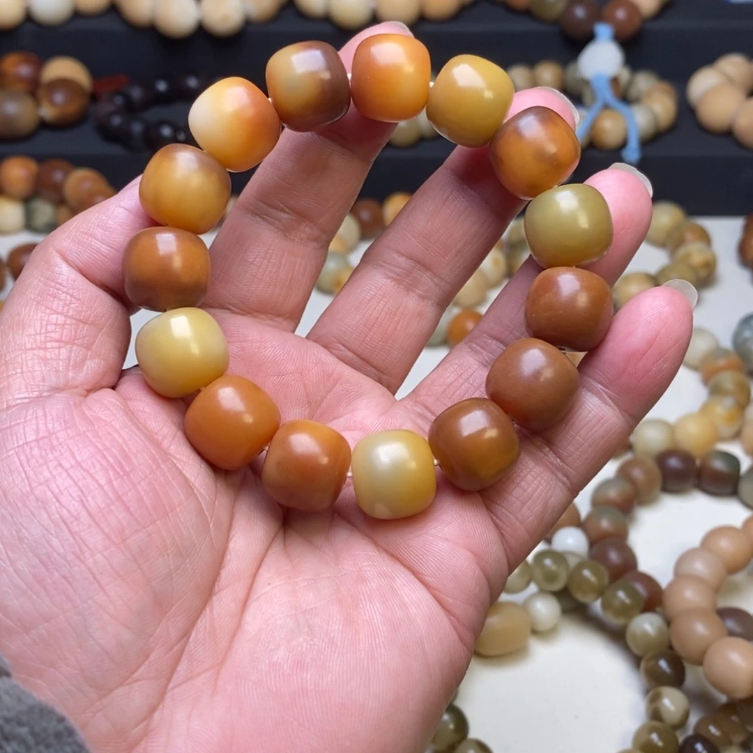 菩提根/象牙果手串默认微瑕卡15mm花皮多宝