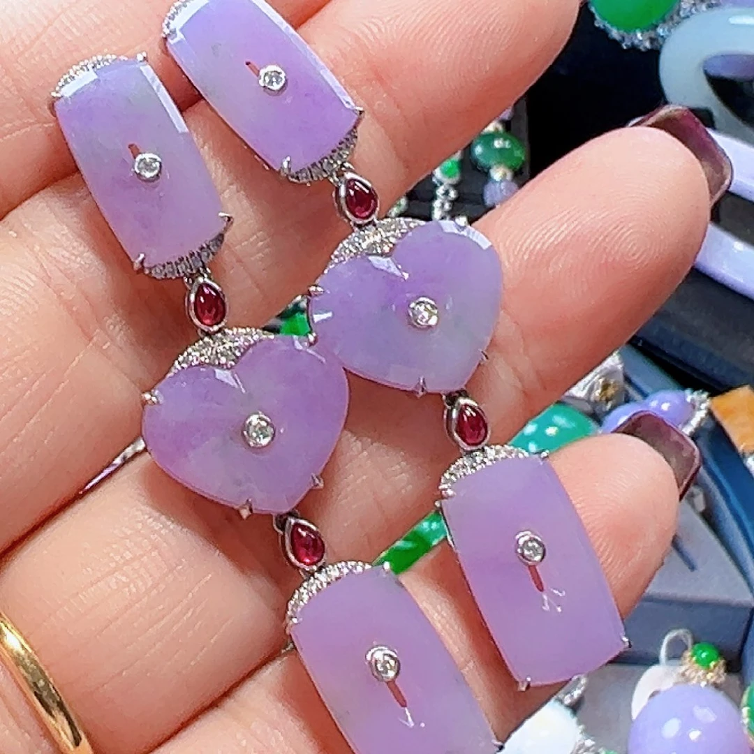 翡翠耳饰18K金镶嵌签收后24小时鉴赏期