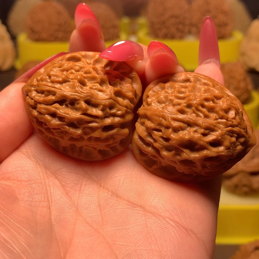 吊坠文玩核桃金牛毕业手念精品