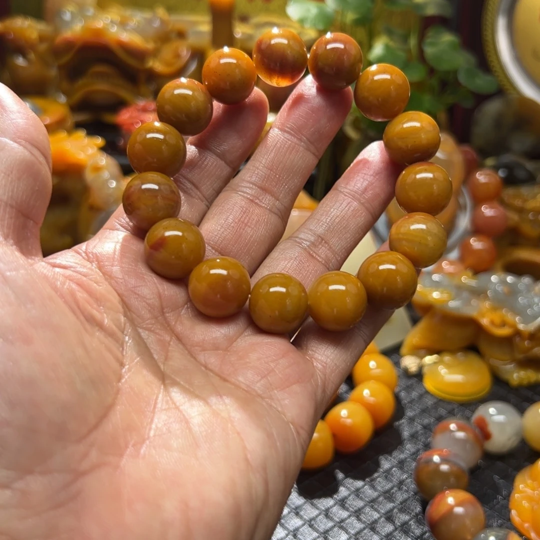 石英质玉未镶嵌颈饰