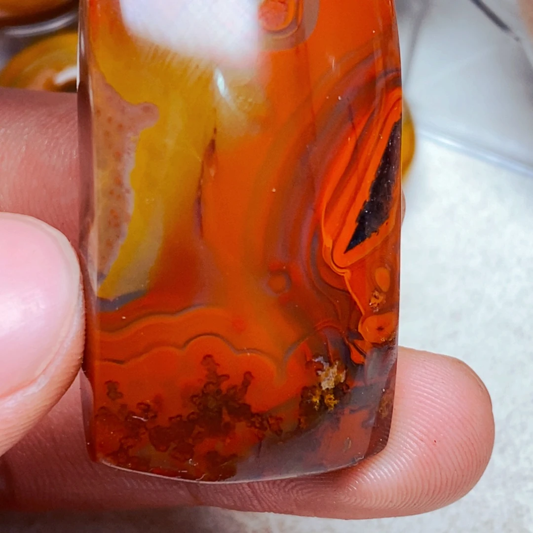 放***刀玛瑙/玉髓未镶嵌颈饰