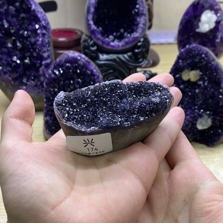 未镶嵌大型摆件（非配饰）紫晶