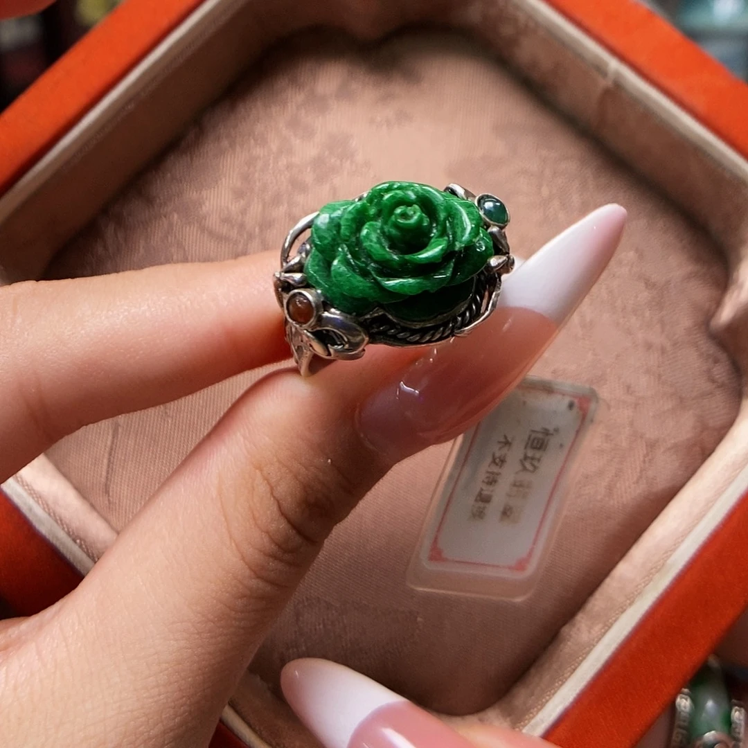 定制翡翠未镶嵌翡翠戒指