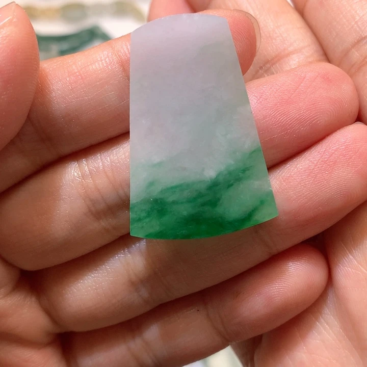 未镶嵌定制翡翠?***a无事牌