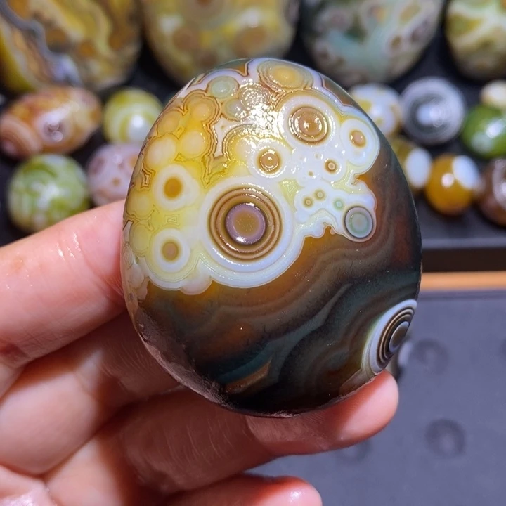 未镶嵌玛瑙/玉髓珠宝半成品178.