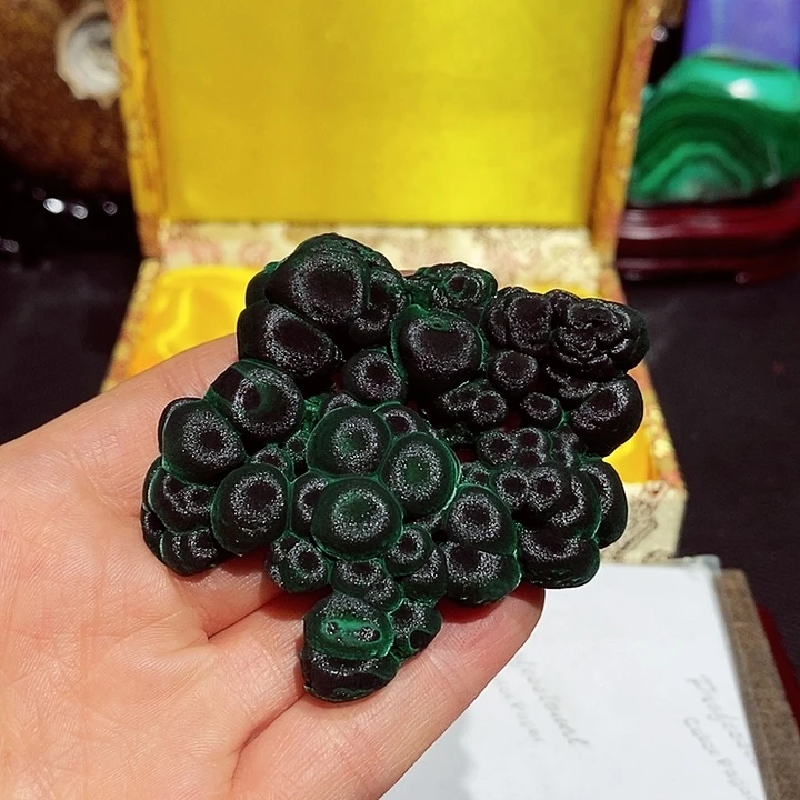 石材孔雀石。孔雀石。孔雀石