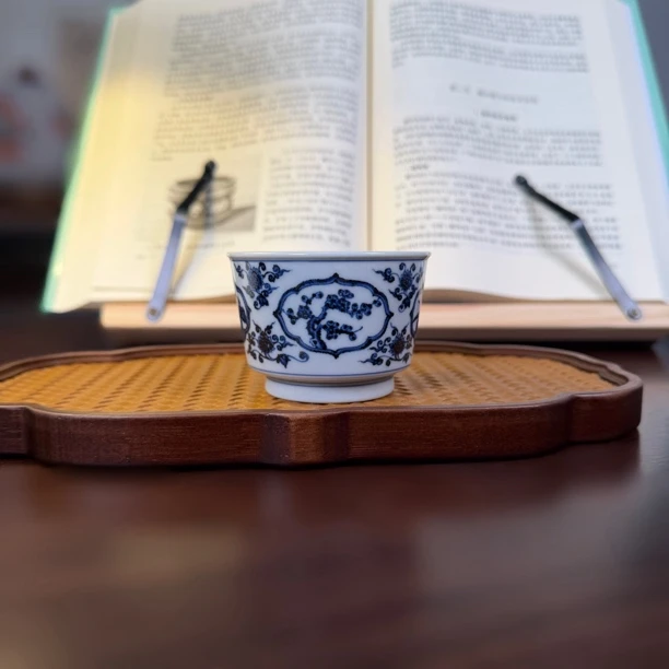 松风馆藏梅兰竹菊四君子马蹄杯