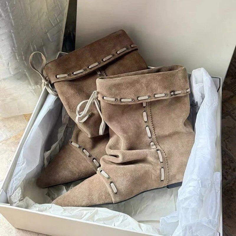 羊皮版~韩系小众绒面尖头内增高短靴女2025新款西部牛仔靴瘦瘦靴
