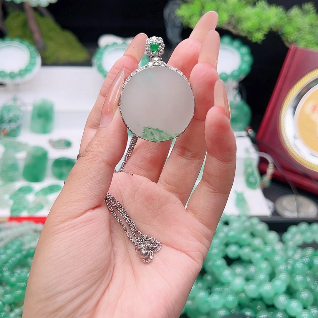 石英质玉（非洲翠）未镶嵌吊坠(赠链)
