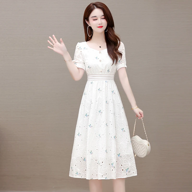显瘦裙子连衣裙碎花气质夏季收腰修身印花白色小个子洋气时尚法式