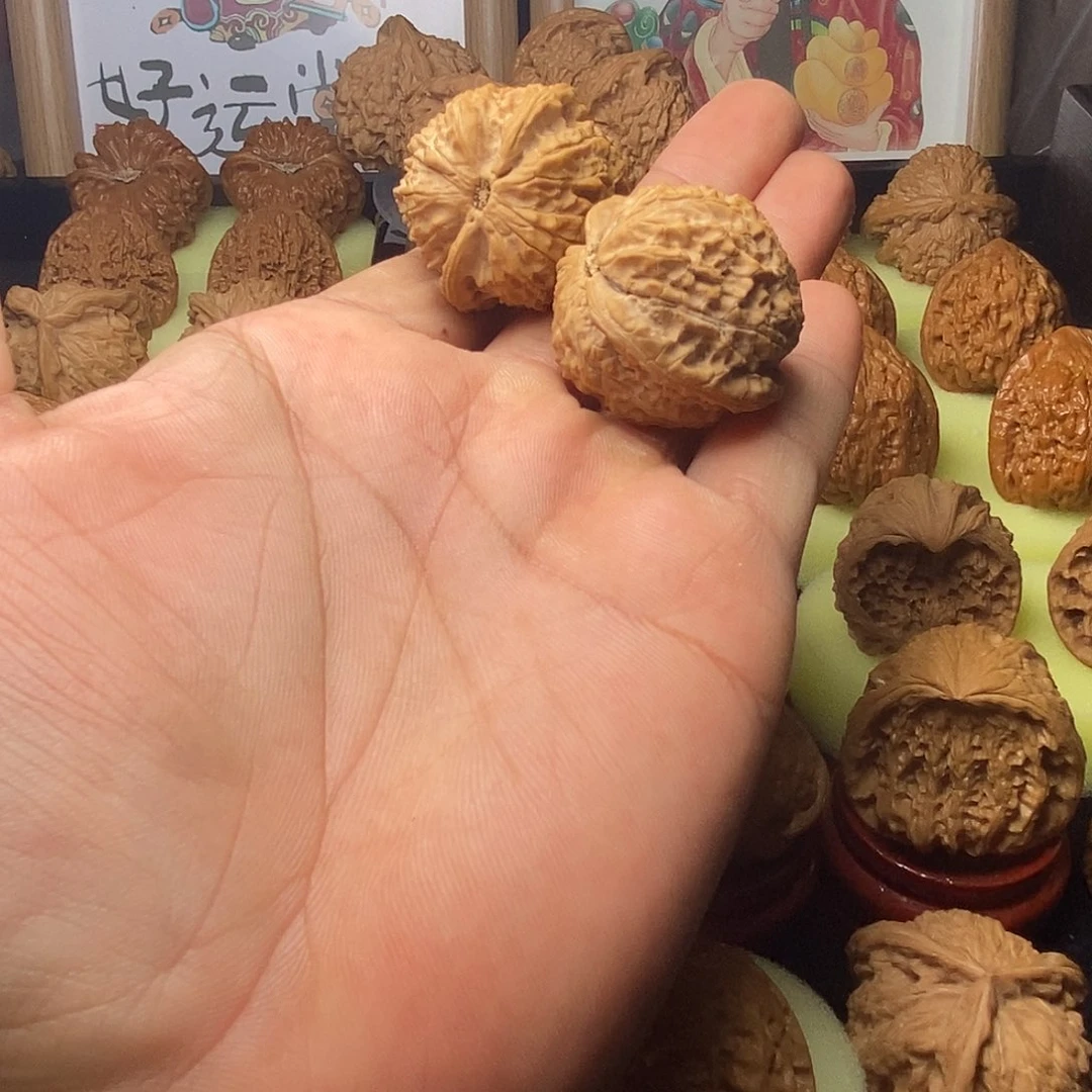 文玩核桃把件精**伙无名