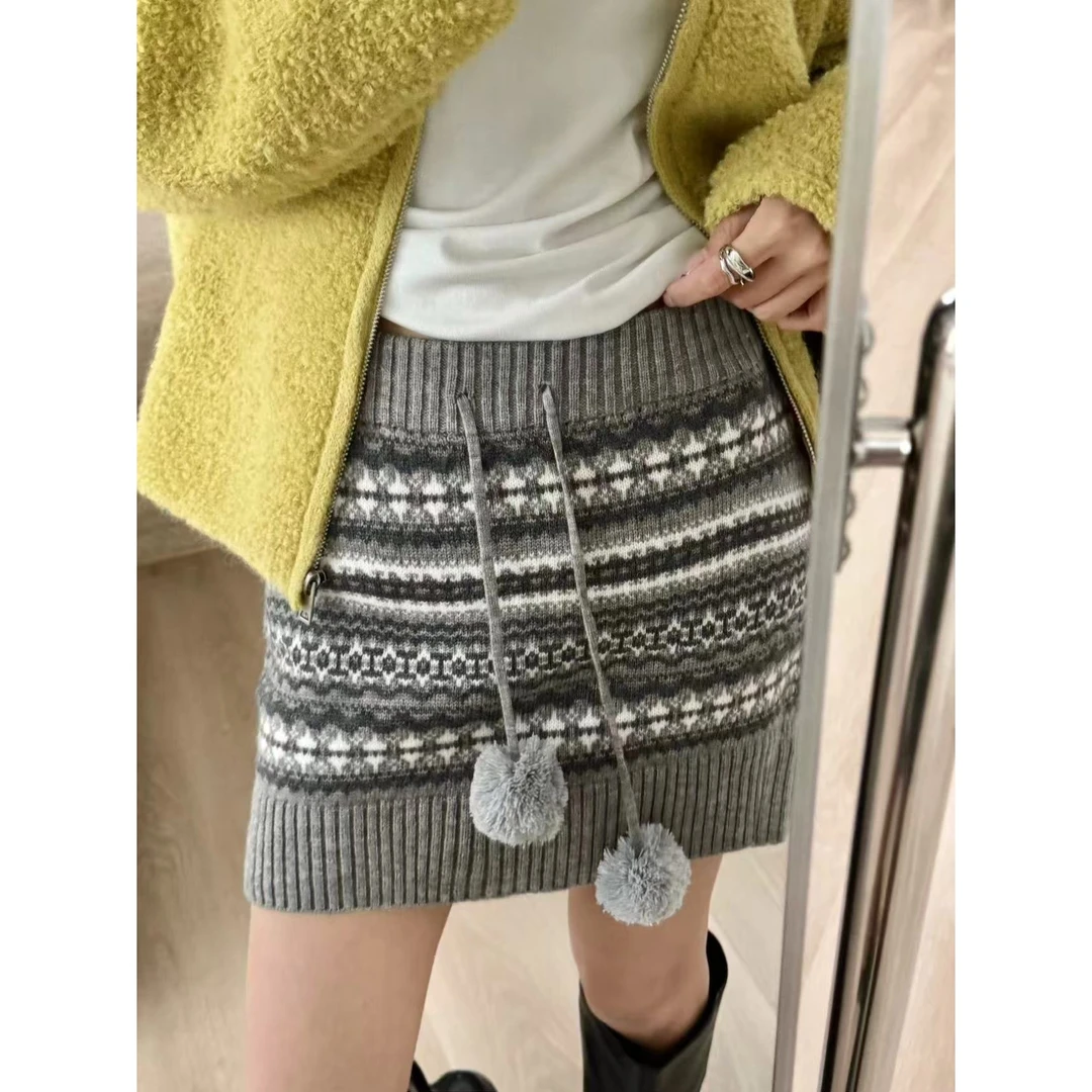 SP 韩系高腰撞色费尔岛毛球抽绳半身裙短款冬季针织半裙
