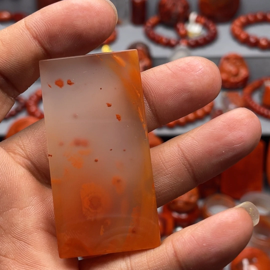 南红玛瑙未镶嵌珠宝奇石吊坠