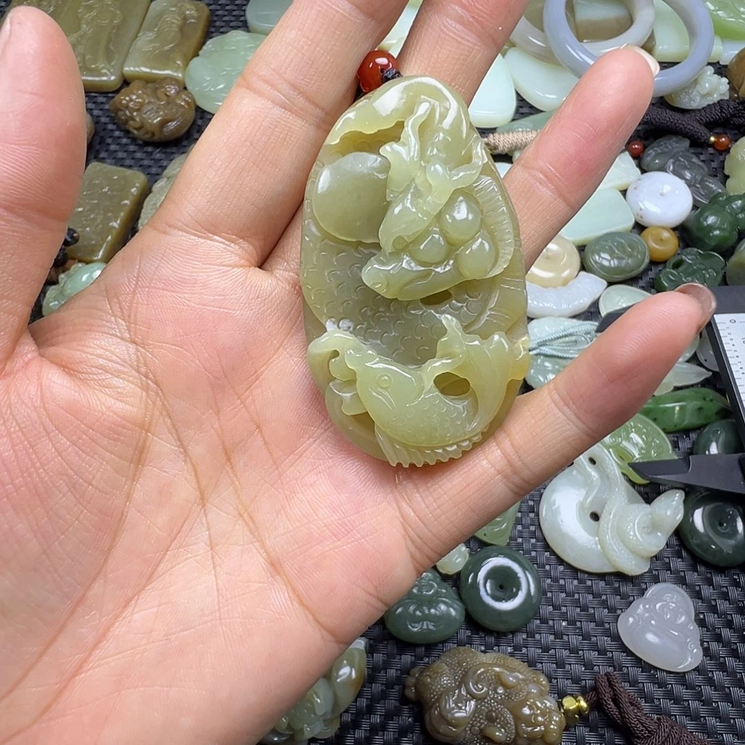 和田玉未镶嵌吊坠(不含链)