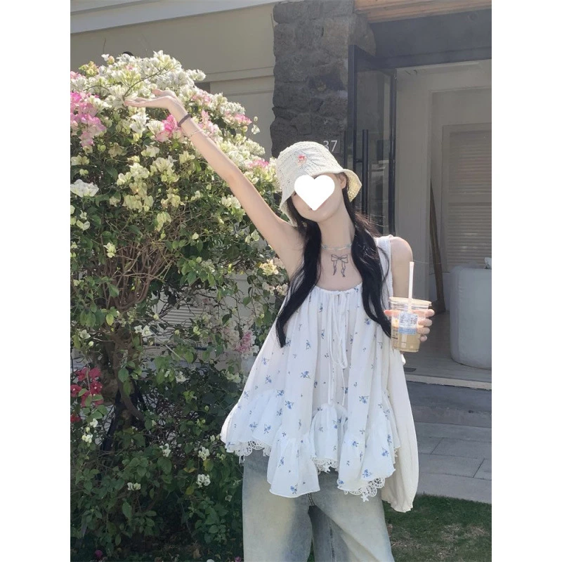 白色碎花印花吊带背心女夏季甜美小衫海边度假短款设计感外穿上衣
