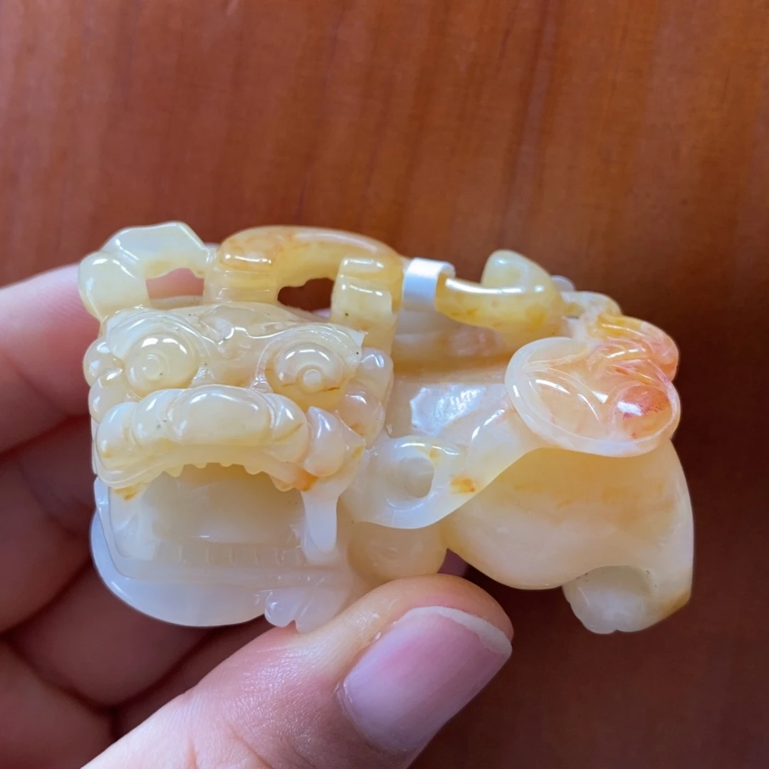 石英质玉（黄龙玉）未镶嵌颈饰需要包肉