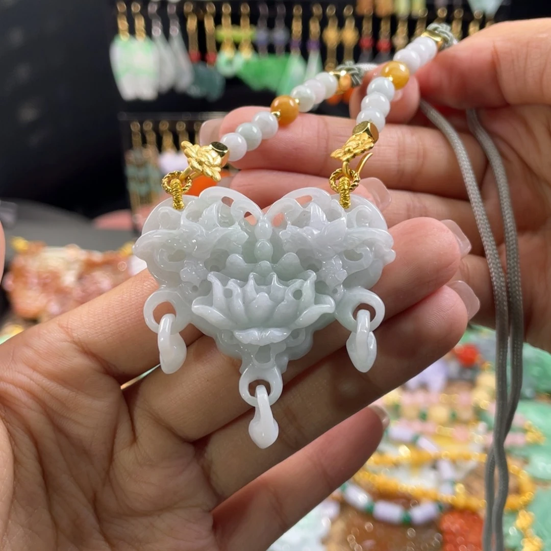 翡翠未镶嵌颈饰代编织