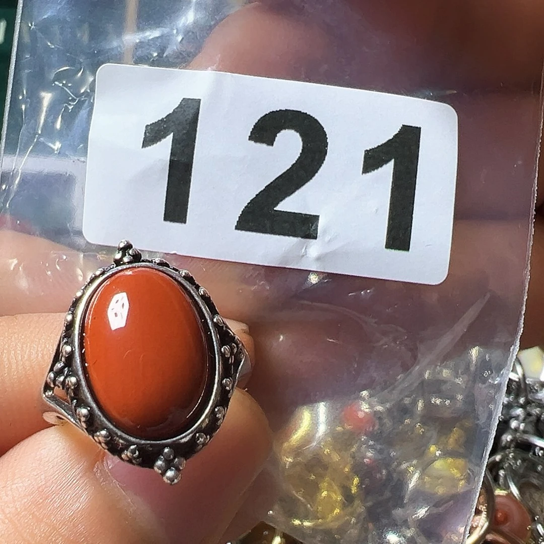 石英质玉戒指未镶嵌