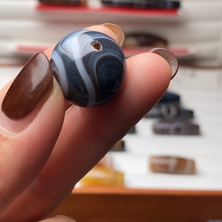 玛瑙/玉髓未镶嵌珠宝半成品