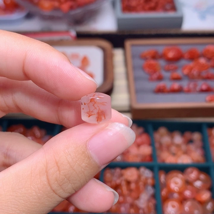 南红玛瑙未镶嵌南红飘花老型