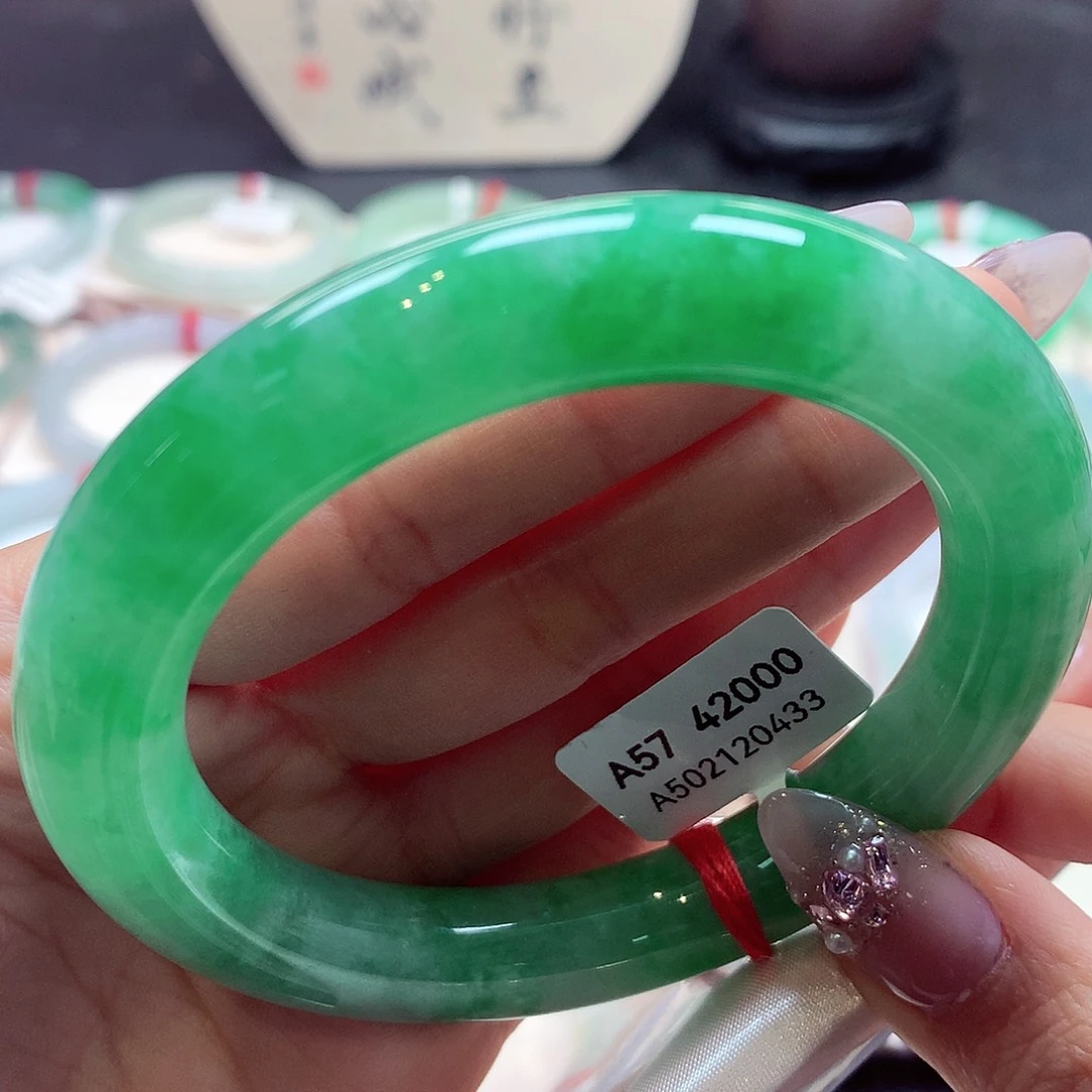 翡翠手镯未镶嵌42翡翠手镯99