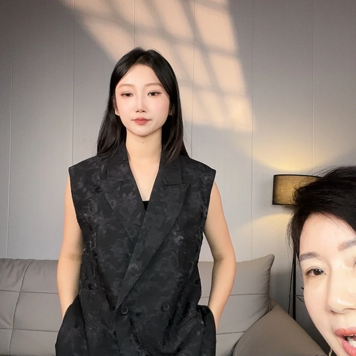 中码马甲去拍夸吧