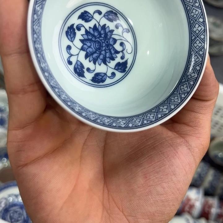 青花缠枝莲矮如是全