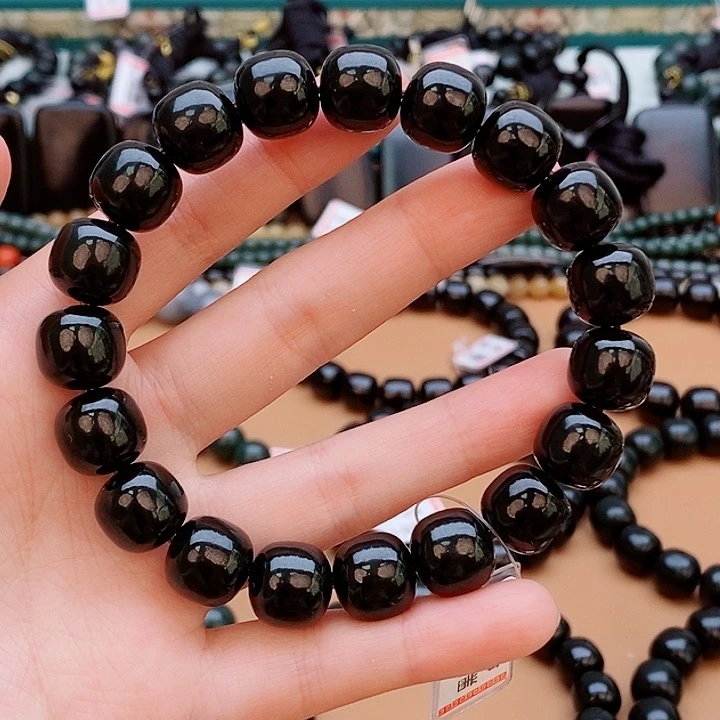 未镶嵌手串和田玉（青玉）我****笑