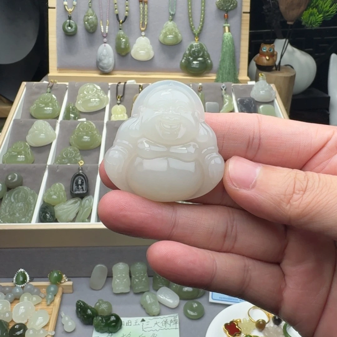 和田玉颈饰未镶嵌