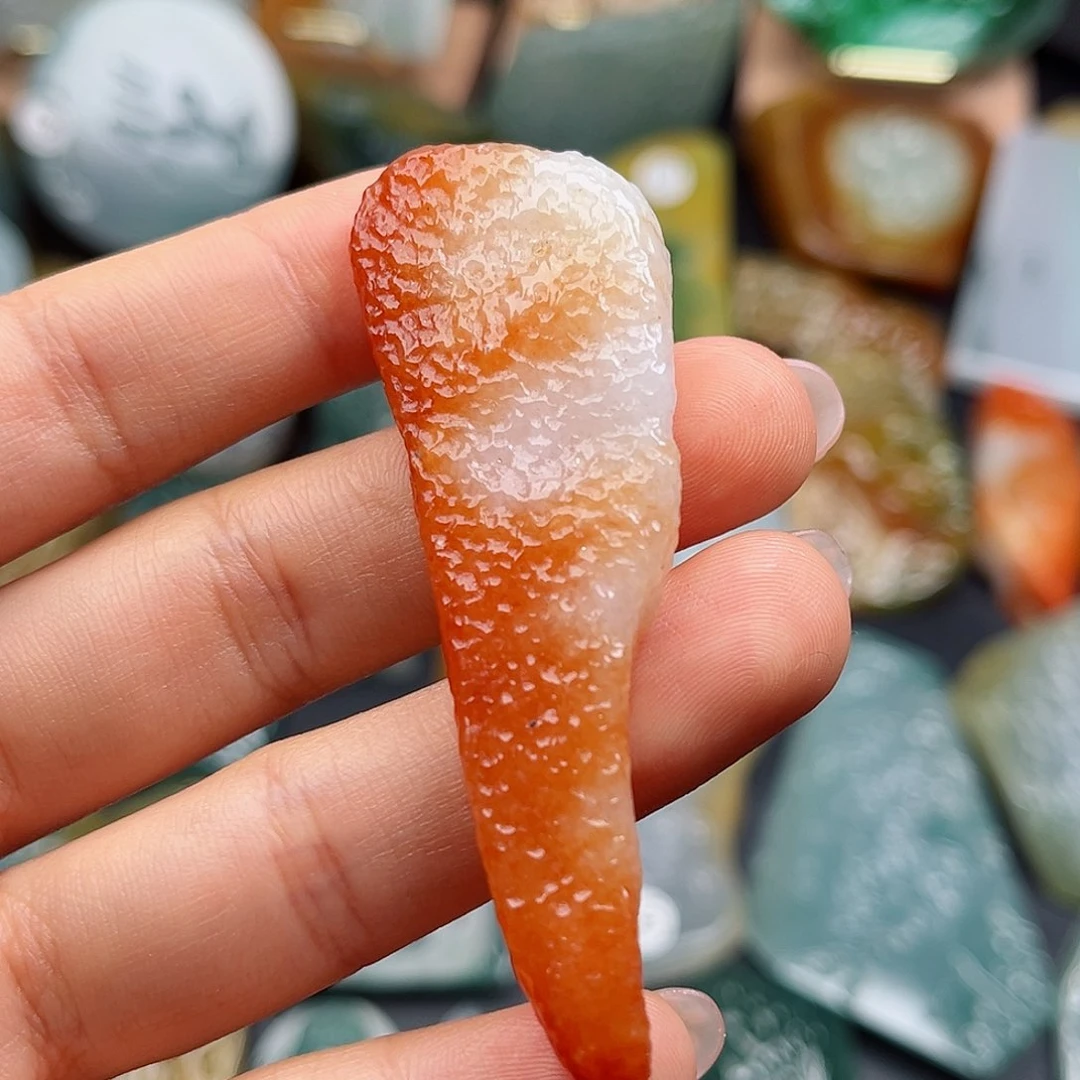 翡翠颈饰未镶嵌挂件