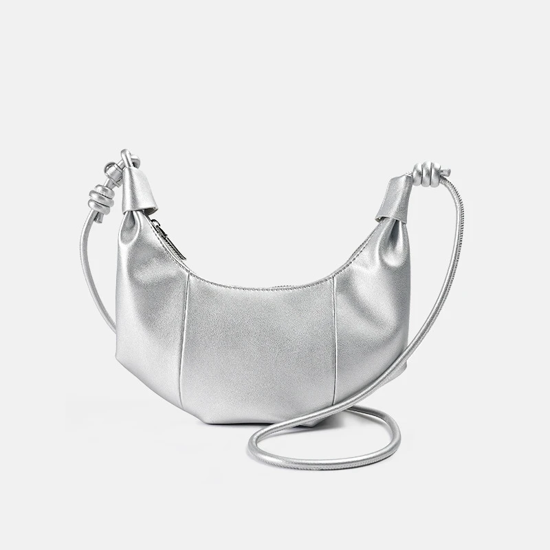 新款真皮牛角包时尚斜挎包女韩系褶皱包包流行单肩饺子包小众女包