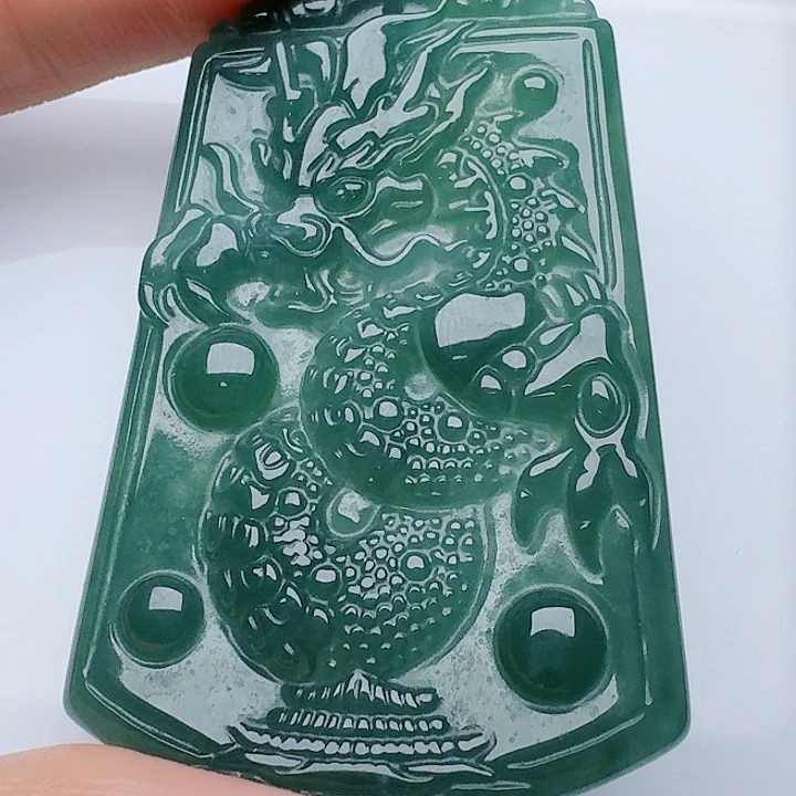 翡翠未镶嵌颈饰天然的A货翡翠多样性发其一