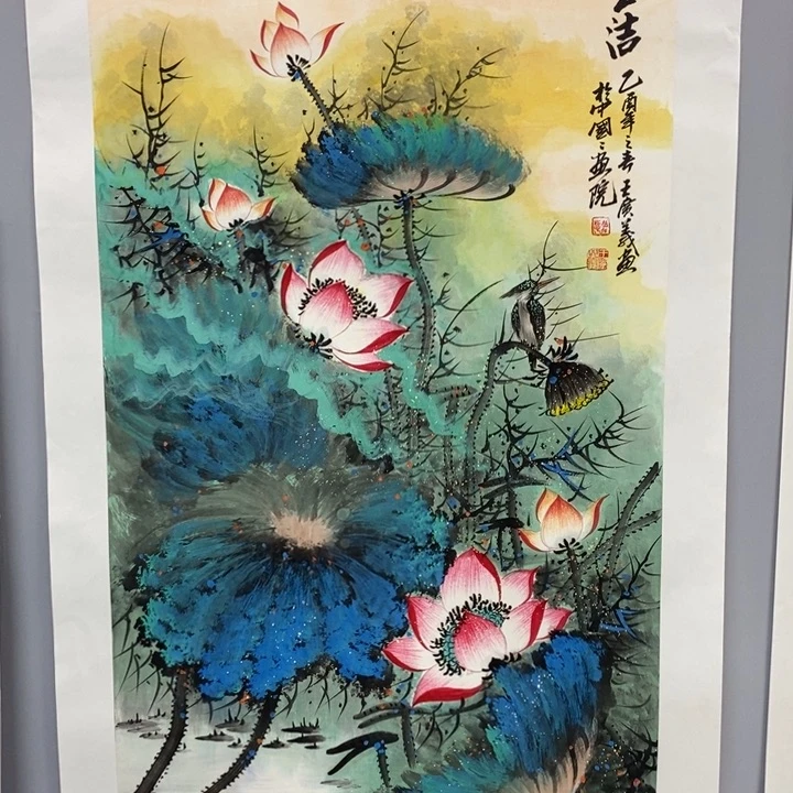 手绘作品等多种形式进行