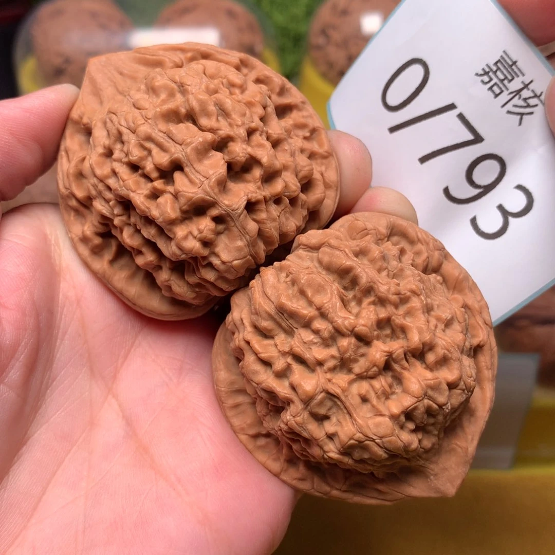 文玩核桃把件麒麟官帽49