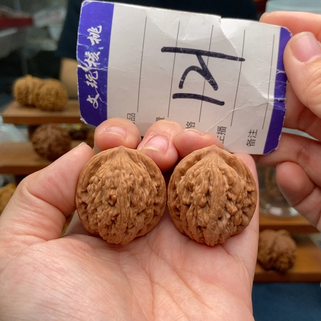 文玩核桃把件31虎头