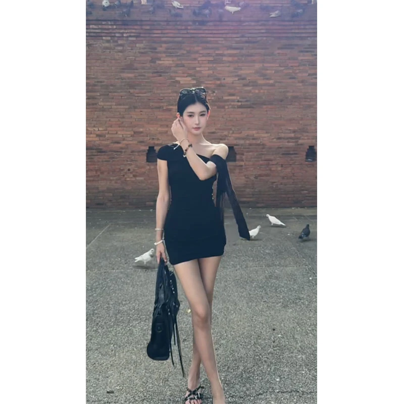 夏季新款修身显瘦气质时尚设计感高级韩系收腰A字斜肩飘带连衣裙