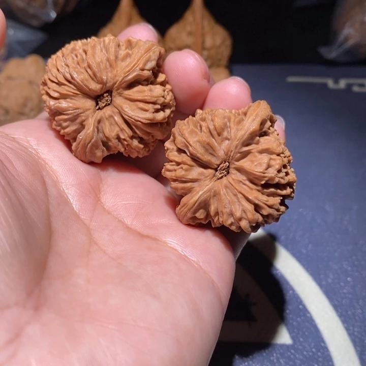 文玩核桃吊坠38尺全品南疆石