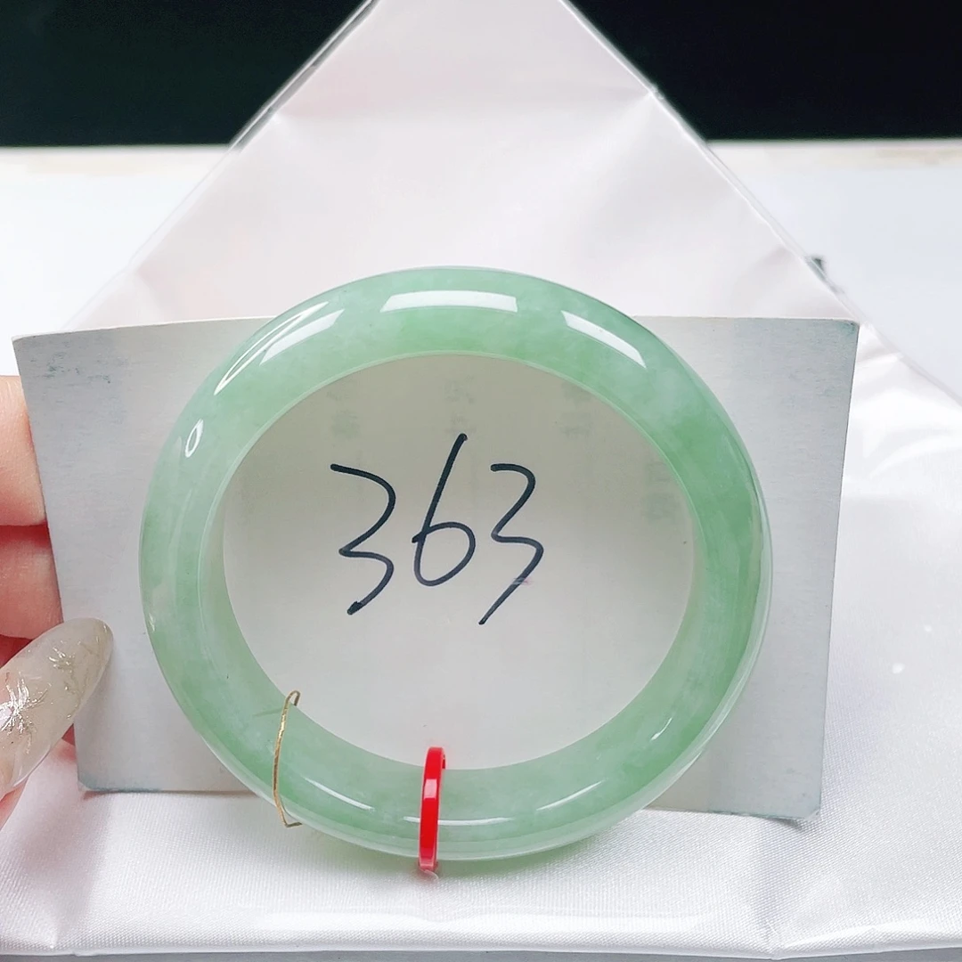 翡翠未镶嵌手镯缅甸翡翠53