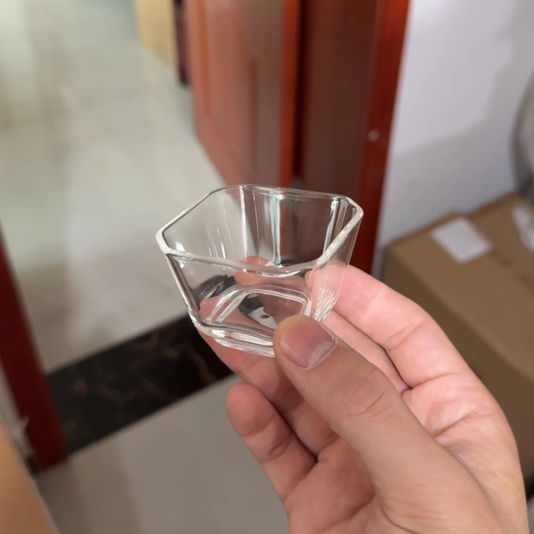 四方品杯  两只