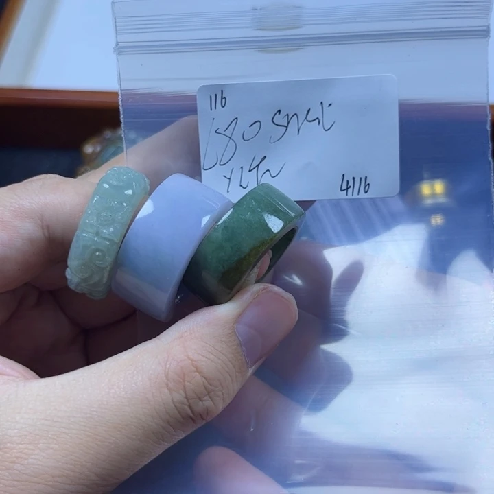 翡翠戒指未镶嵌s***l明天