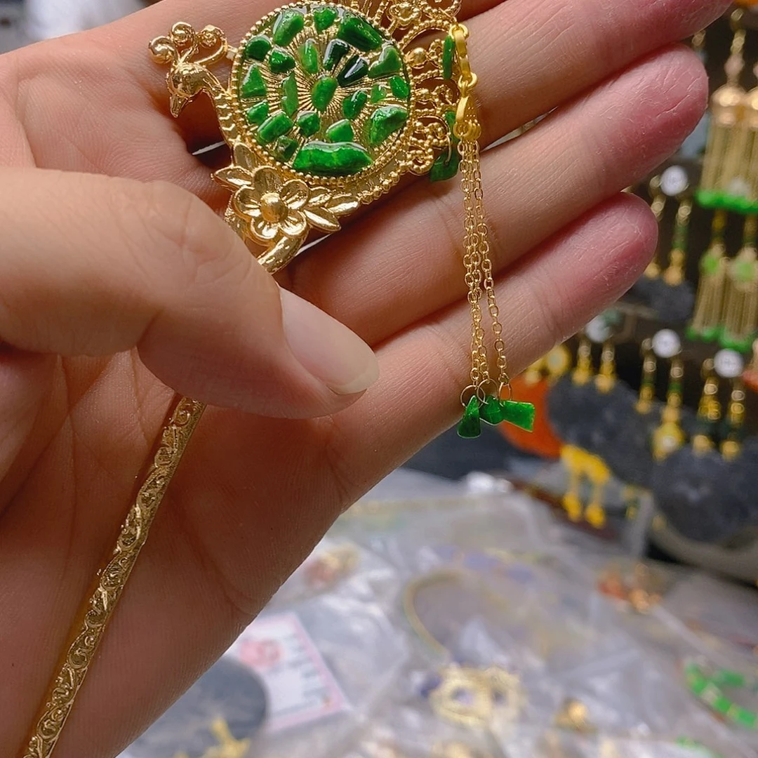 翡翠合金耳饰翡翠