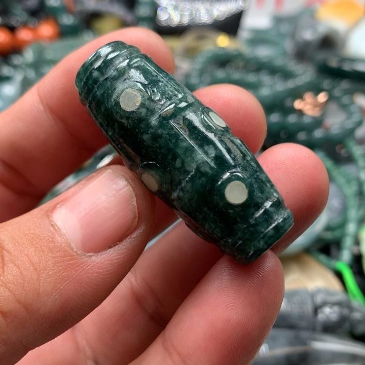 翡翠颈饰未镶嵌保真天然A货翡翠