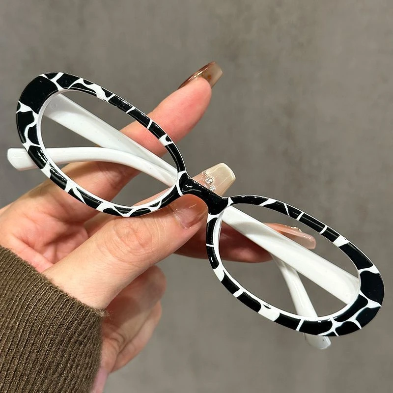 老花眼镜女士时尚高清小脸小框时髦洋气潮搭显年轻奶牛斑点老光