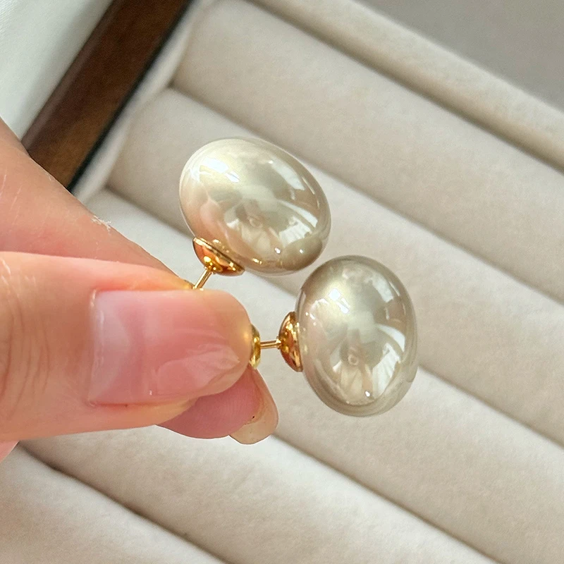 铜合金仿珍珠耳饰 复古气质高级感香槟色馒头珠百搭爆款耳钉2000