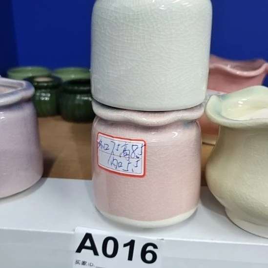 微瑕陶瓷盆满12包邮